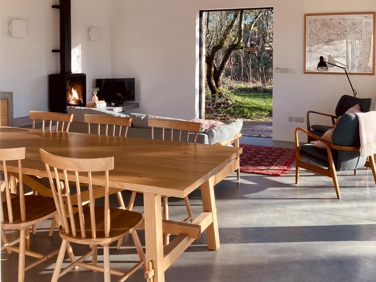 High Cogges Farm Holiday Cottages - The Cart Shed Witney Eksteriør bilde