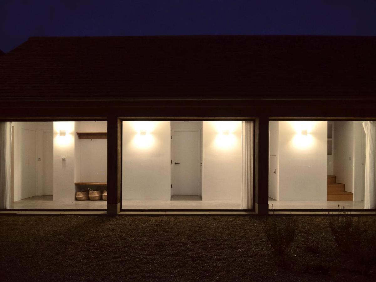 High Cogges Farm Holiday Cottages - The Cart Shed Witney Eksteriør bilde
