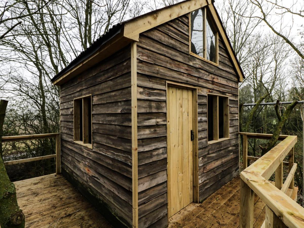 High Cogges Farm Holiday Cottages - The Cart Shed Witney Eksteriør bilde